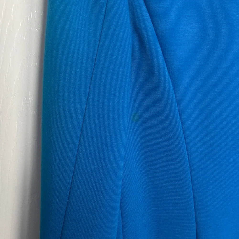 Vince Camuto Vibrant Blue Blazer and matching pants - Picture 6 of 10